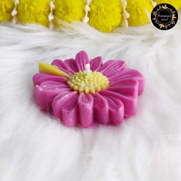Floating Daisy Candle (Dark Pink+Yellow) - Image 2