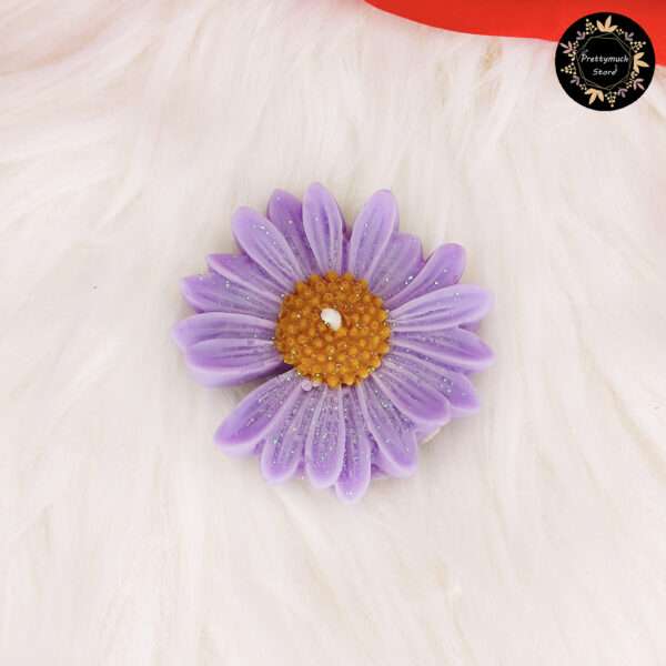 Floating Daisy Candle (Lavender+Brown)