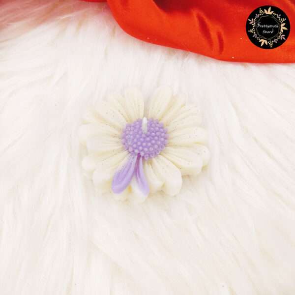 Floating Daisy Candle (White+Lavender) - Image 2