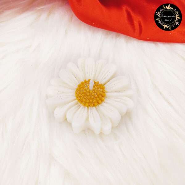 Floating Daisy Candle (White+Orange) - Image 2