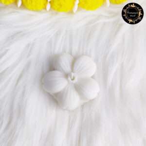 Floating Sakura Candle (White)