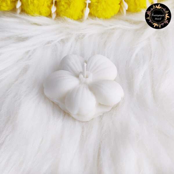 Floating Sakura Candle (White) - Image 2